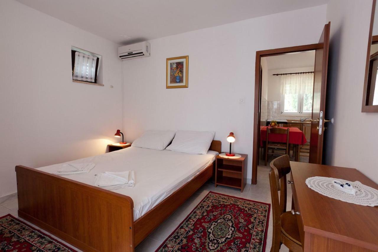 Karagic Apartment Krk Town Bagian luar foto